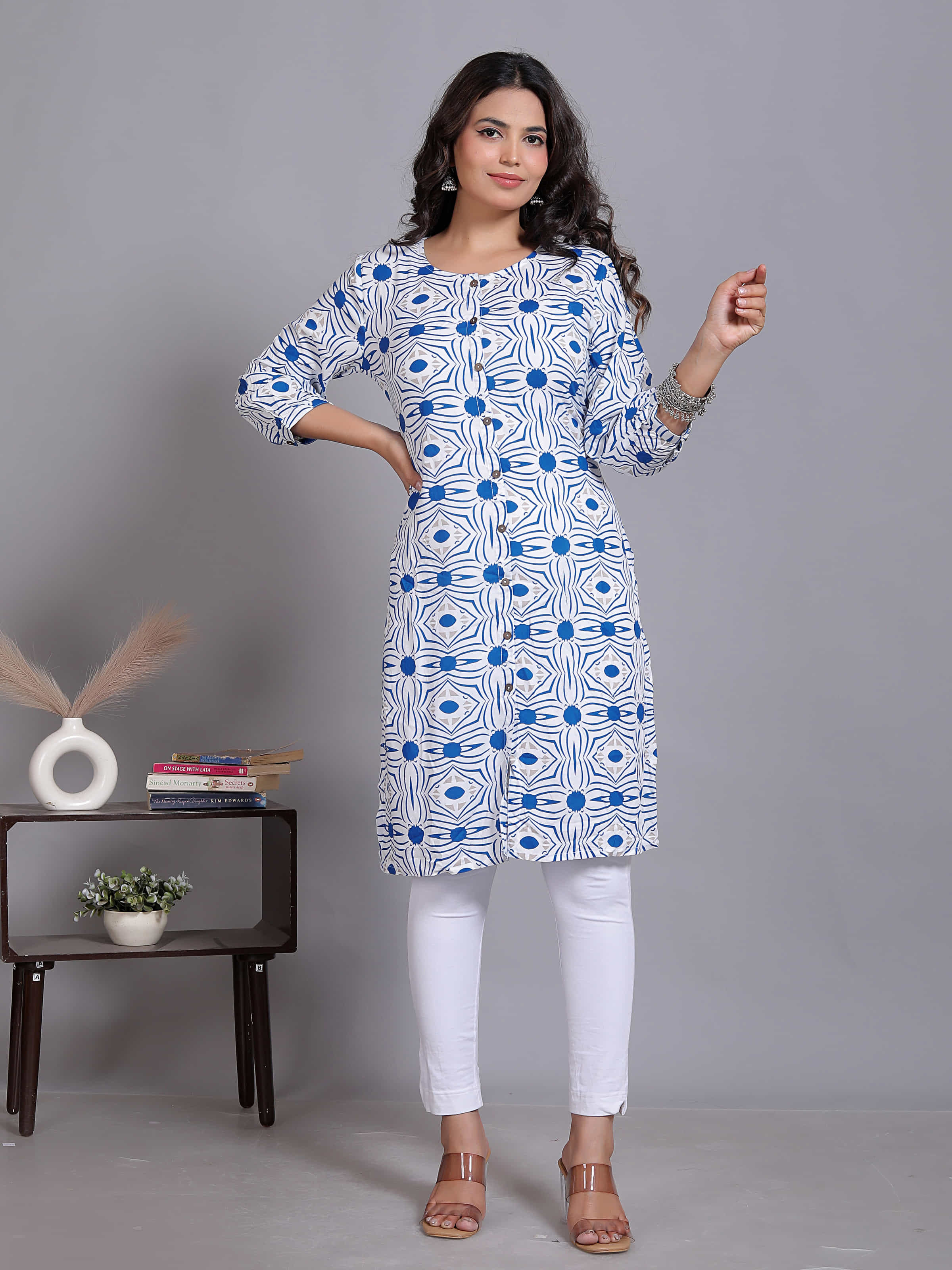 Blue Geometric Print Straight Kurta