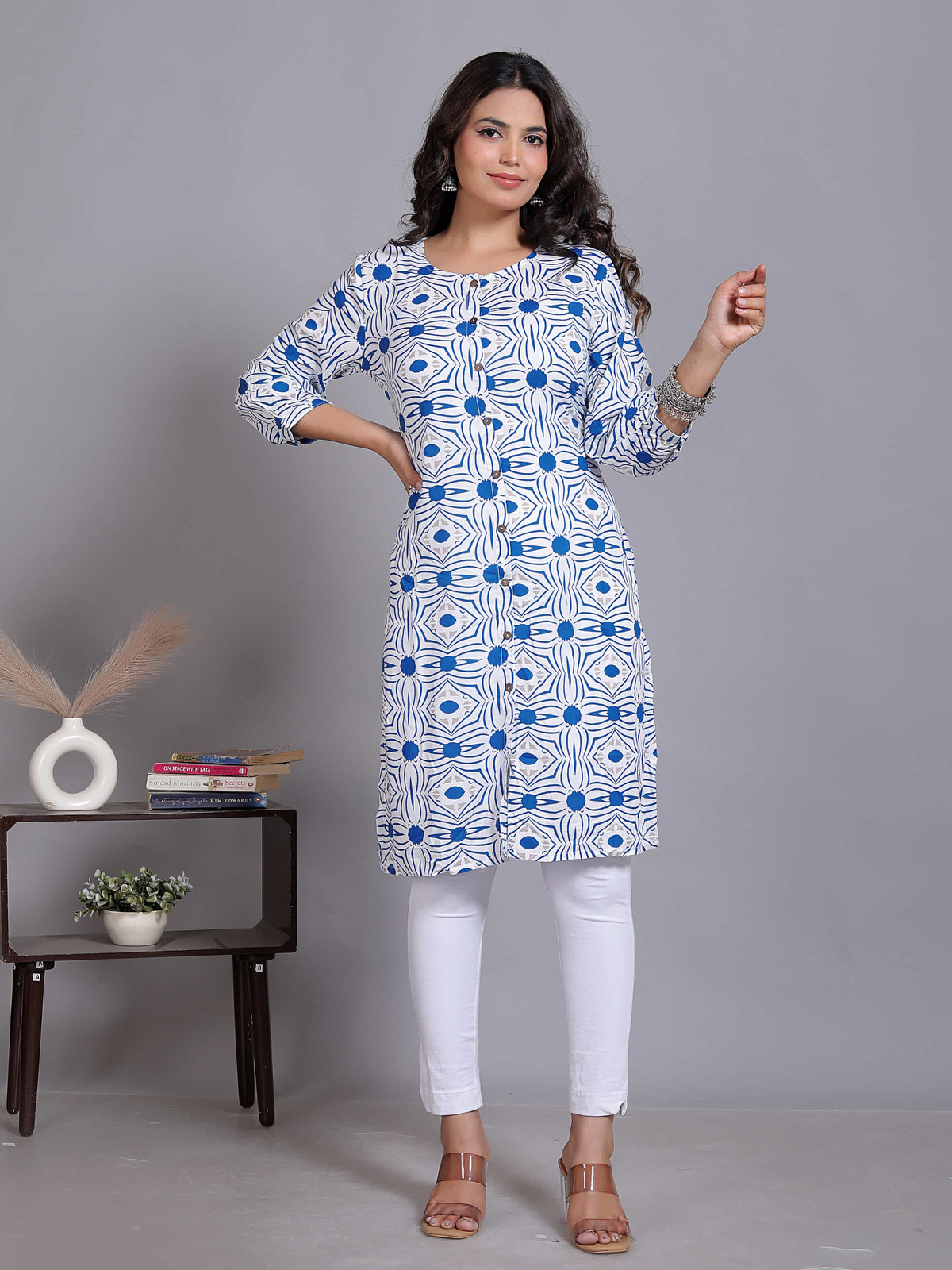 Blue Geometric Print Straight Kurta