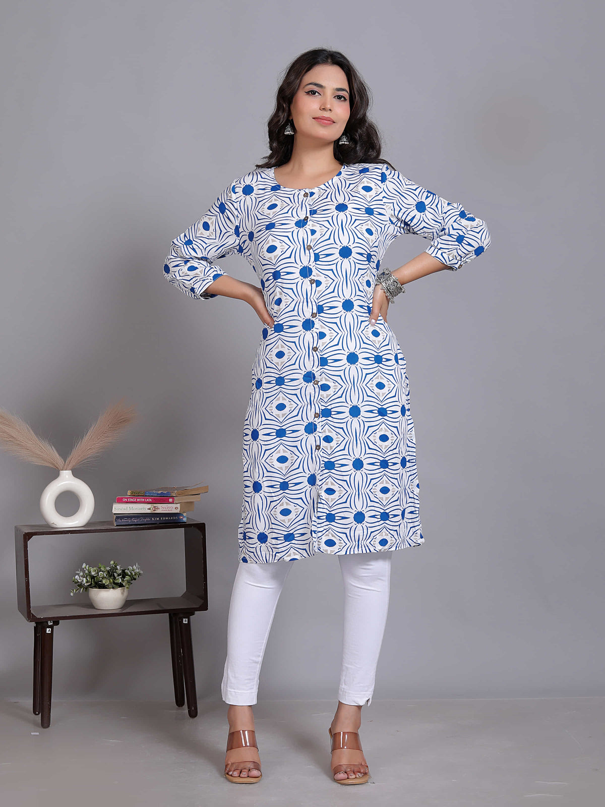 Blue Geometric Print Straight Kurta