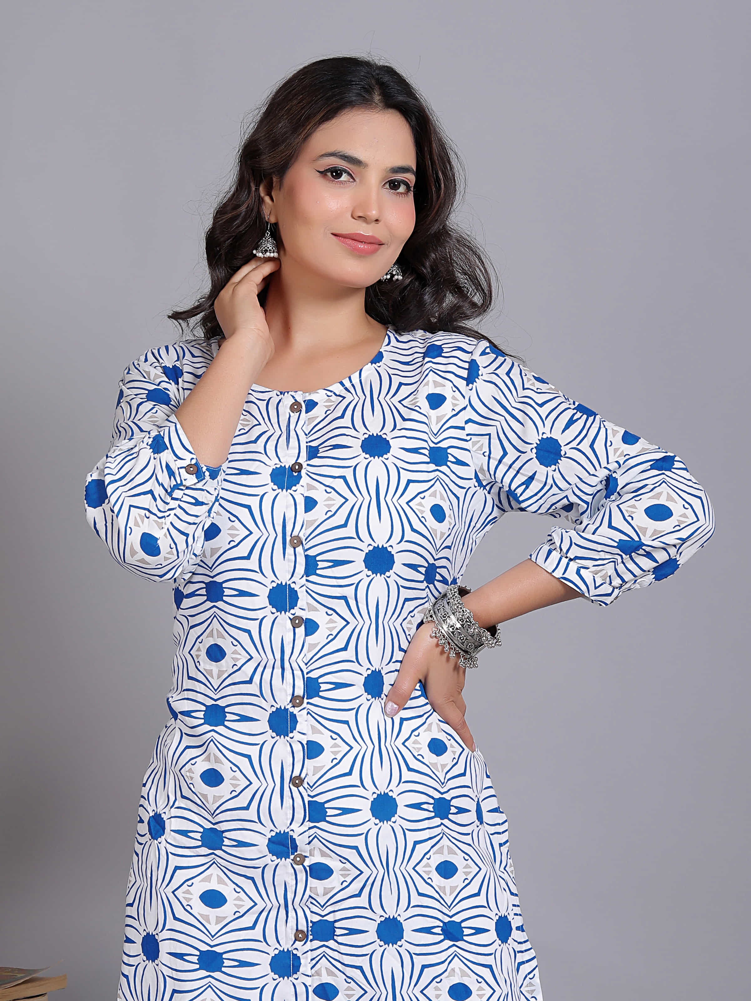 Blue Geometric Print Straight Kurta