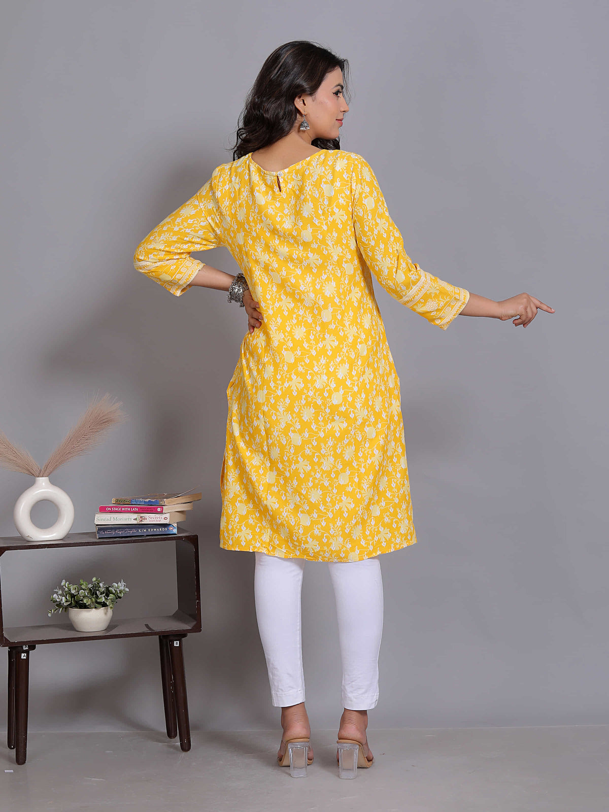 Yellow Floral Printed Straight Kurta