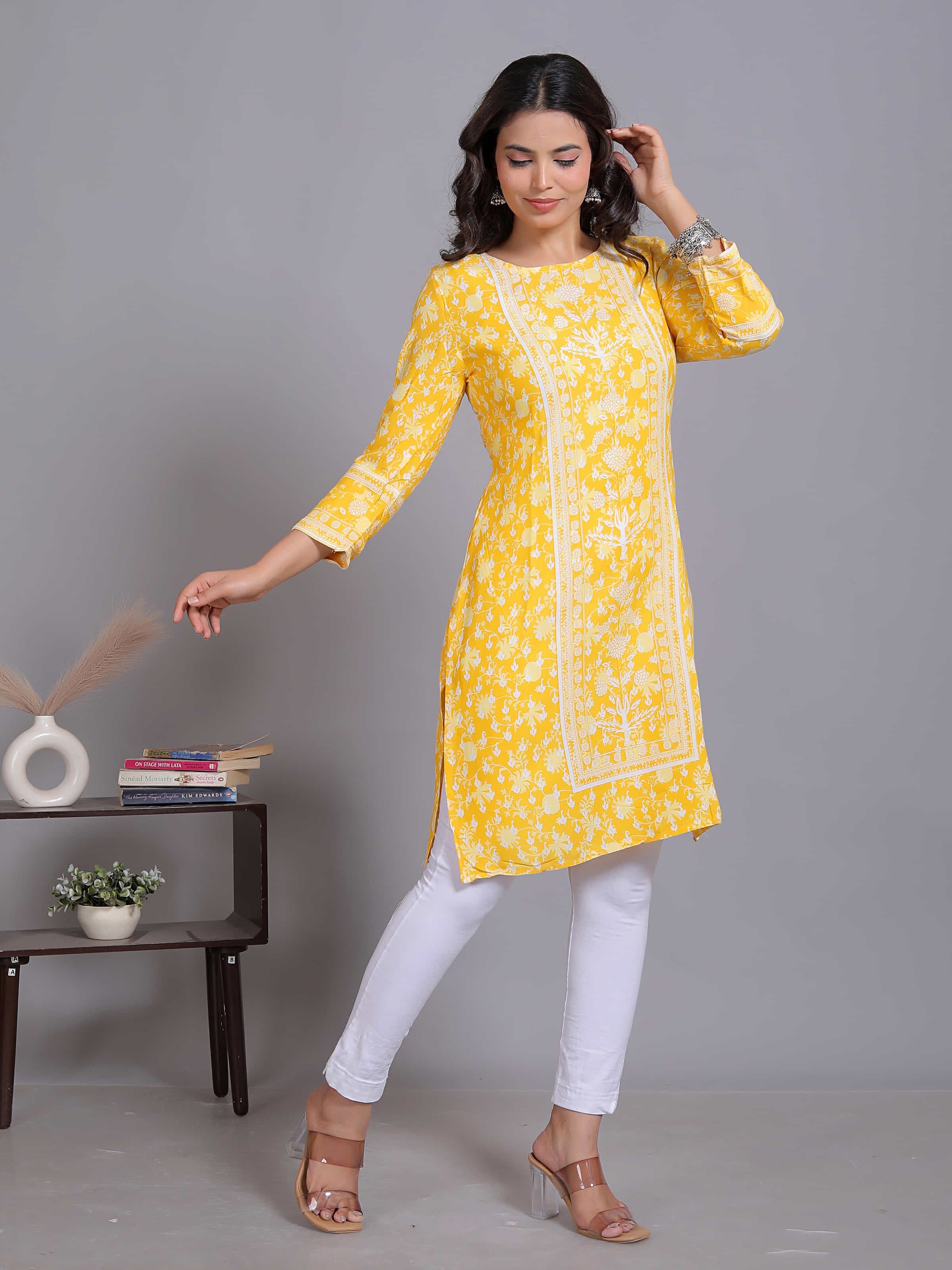 Yellow Floral Printed Straight Kurta