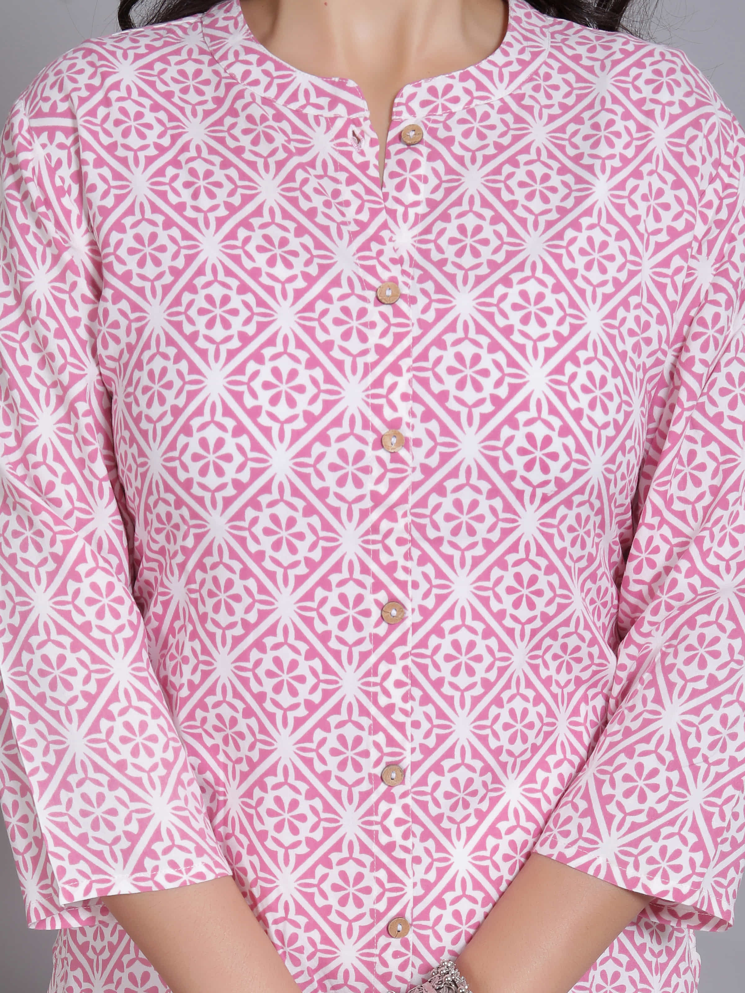 Pink Mandarin Geometric Rayon Kurta