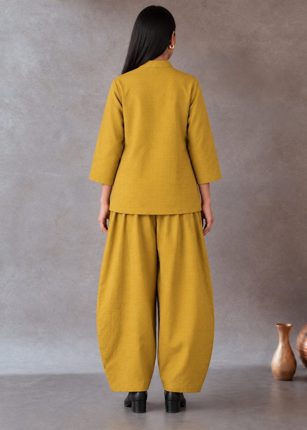 Amaltas Aakaar Cotton Flex Barrel-Pant Co-ord Set